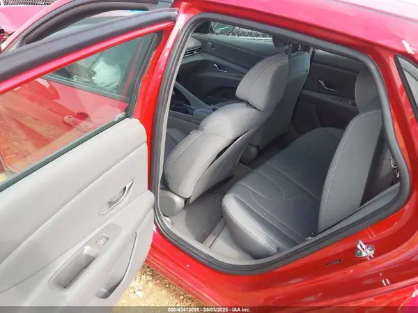 5NPLS4AG2PH111219 2023 HYUNDAI ELANTRA - Image 8