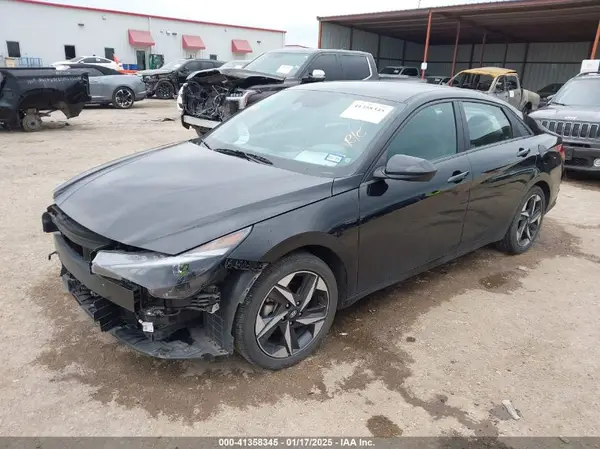 5NPLS4AG2PH117330 2023 HYUNDAI ELANTRA - Image 2