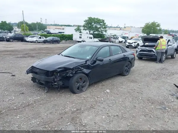 5NPLS4AG3MH005017 2021 HYUNDAI ELANTRA - Image 2