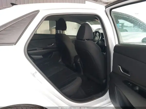 5NPLS4AG3MH025557 2021 HYUNDAI ELANTRA - Image 8