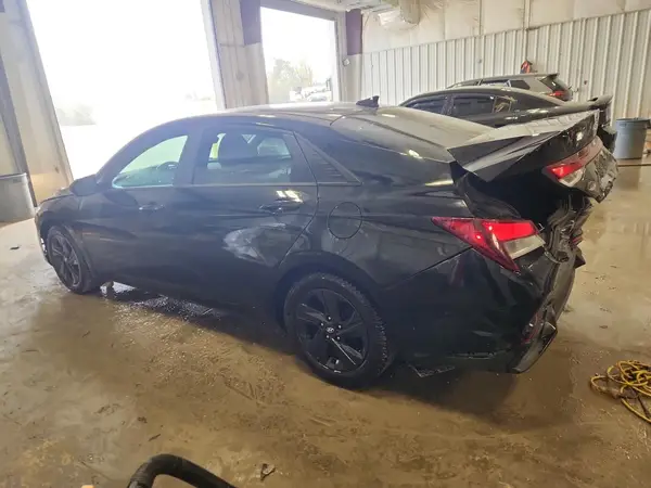 5NPLS4AG3MH025932 2021 HYUNDAI ELANTRA - Image 2