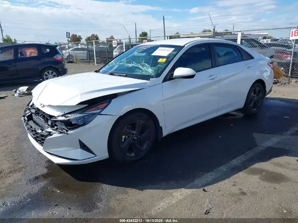 5NPLS4AG3MH046909 2021 HYUNDAI ELANTRA - Image 2