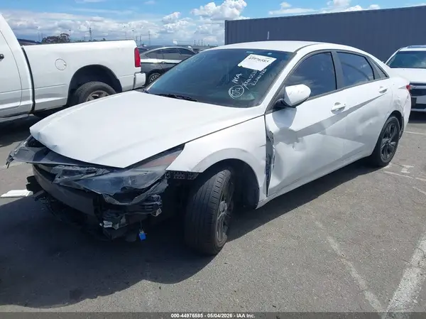 5NPLS4AG3NH053571 2022 HYUNDAI ELANTRA - Image 2
