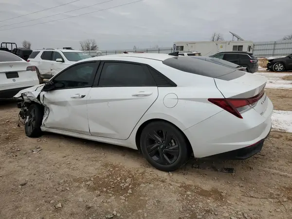 5NPLS4AG3NH053974 2022 HYUNDAI ELANTRA - Image 2