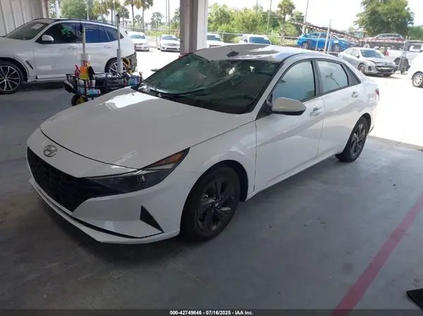 5NPLS4AG3NH056180 2022 HYUNDAI ELANTRA - Image 2
