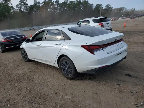 5NPLS4AG3NH057202 2022 HYUNDAI ELANTRA - Image 2
