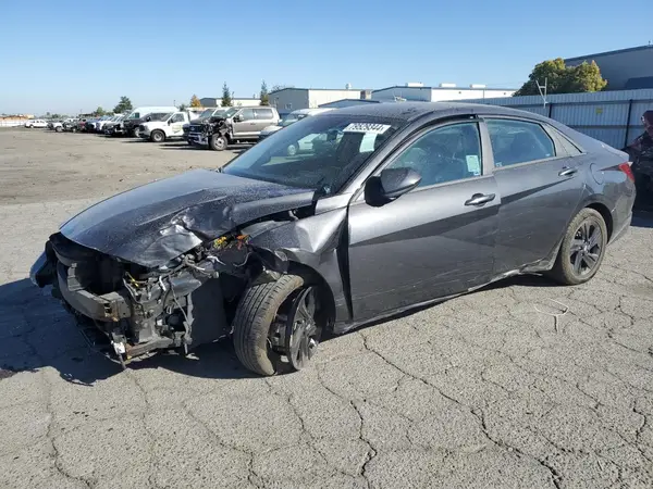 5NPLS4AG3NH057393 2022 HYUNDAI ELANTRA - Image 1