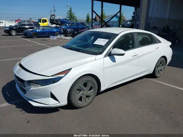 5NPLS4AG3NH059922 2022 HYUNDAI ELANTRA - Image 2