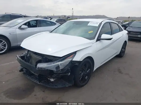 5NPLS4AG3NH062576 2022 HYUNDAI ELANTRA - Image 2
