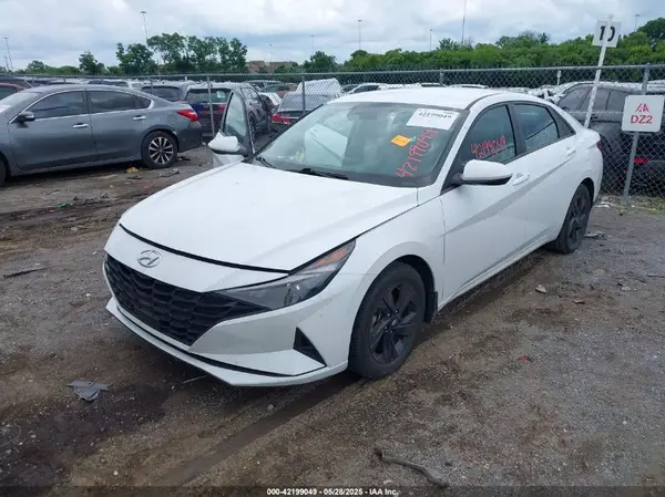 5NPLS4AG3NH064893 2022 HYUNDAI ELANTRA - Image 2