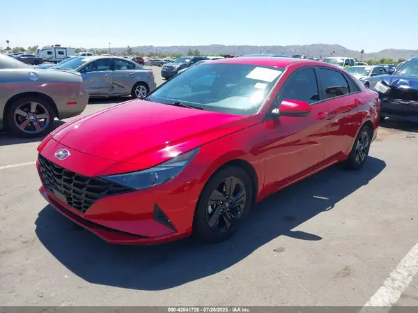 5NPLS4AG3NH067440 2022 HYUNDAI ELANTRA - Image 2