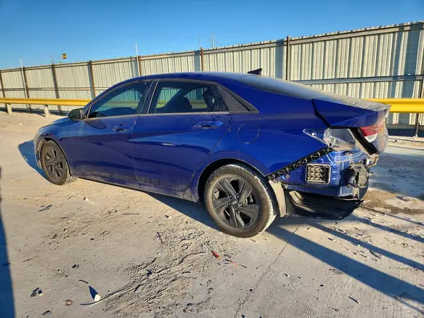 5NPLS4AG3NH068474 2022 HYUNDAI ELANTRA - Image 2