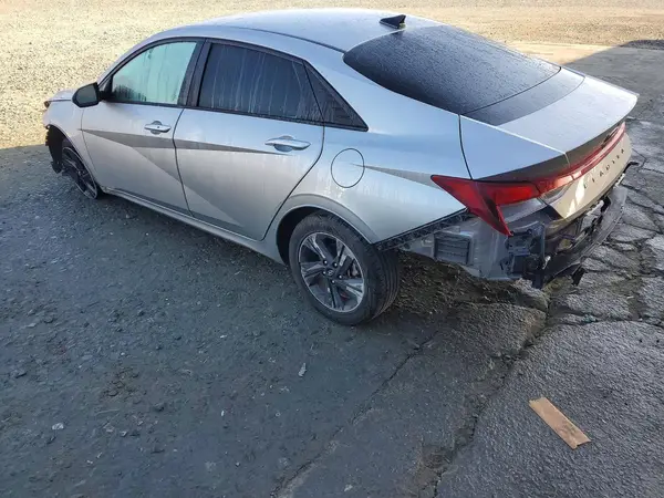 5NPLS4AG3NH082598 2022 HYUNDAI ELANTRA - Image 2