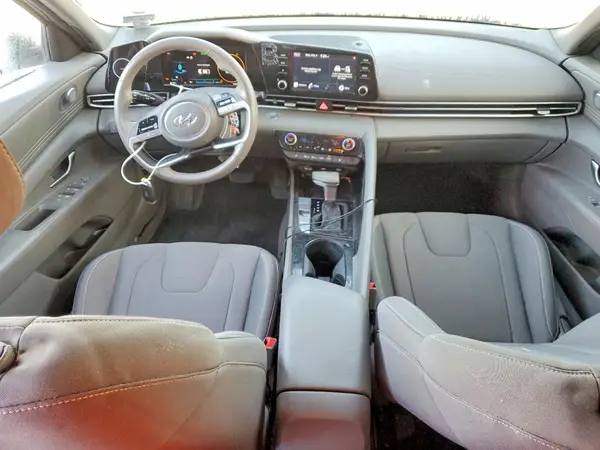 5NPLS4AG3NH082598 2022 HYUNDAI ELANTRA - Image 8