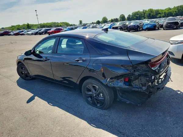 5NPLS4AG3NH084268 2022 HYUNDAI ELANTRA - Image 2