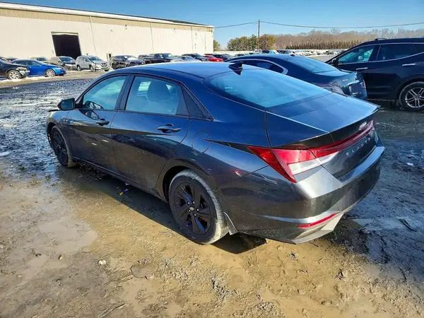 5NPLS4AG3NH086795 2022 HYUNDAI ELANTRA - Image 2