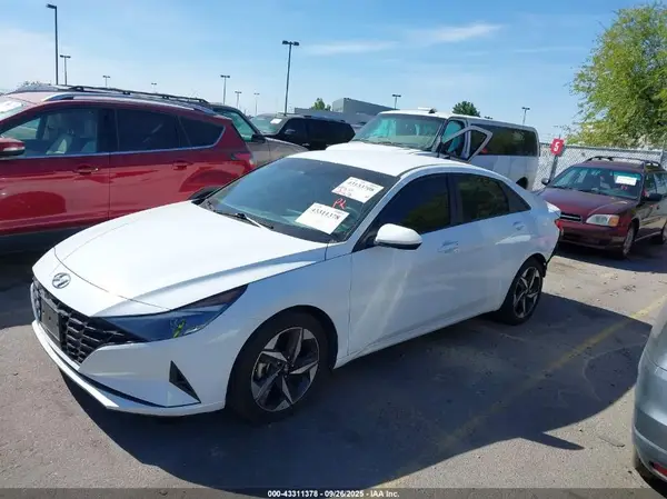 5NPLS4AG3PH118339 2023 HYUNDAI ELANTRA - Image 2