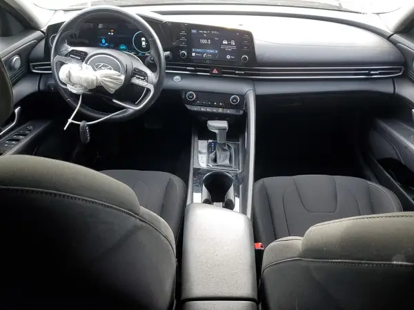 5NPLS4AG4MH004703 2021 HYUNDAI ELANTRA - Image 8