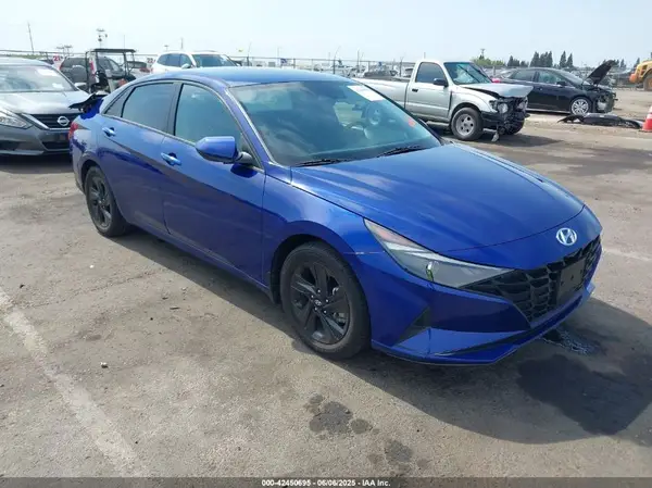 5NPLS4AG4MH052556 2021 HYUNDAI ELANTRA - Image 1