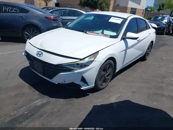 5NPLS4AG4NH053546 2022 HYUNDAI ELANTRA - Image 2