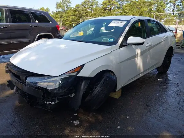5NPLS4AG4NH054812 2022 HYUNDAI ELANTRA - Image 2