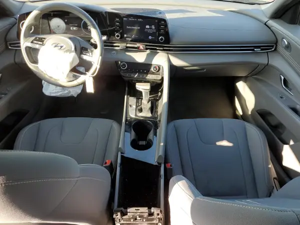 5NPLS4AG4NH062442 2022 HYUNDAI ELANTRA - Image 8