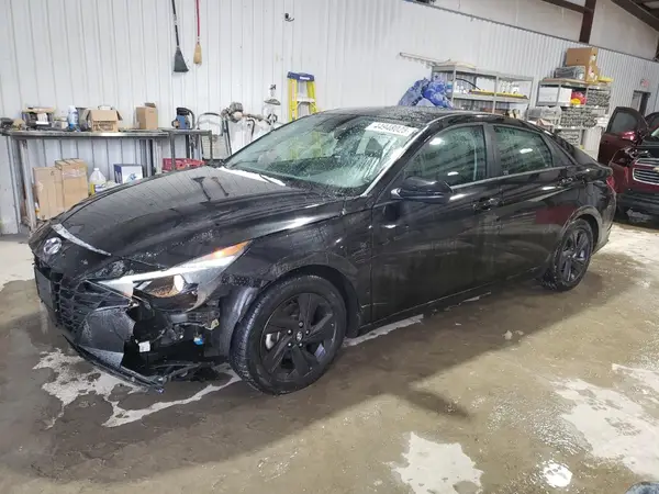 5NPLS4AG4NH065471 2022 HYUNDAI ELANTRA - Image 1