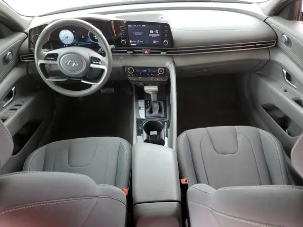 5NPLS4AG4NH065633 2022 HYUNDAI ELANTRA - Image 8