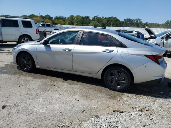 5NPLS4AG4NH065924 2022 HYUNDAI ELANTRA - Image 2