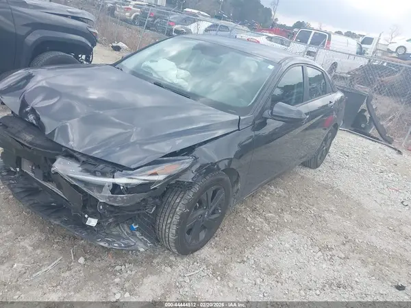 5NPLS4AG4NH066555 2022 HYUNDAI ELANTRA - Image 2