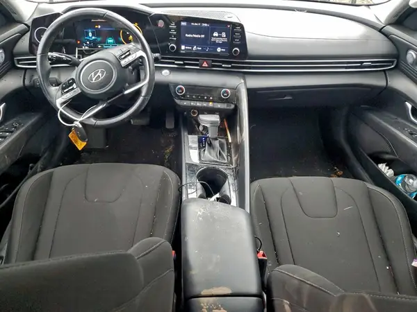 5NPLS4AG4NH071402 2022 HYUNDAI ELANTRA - Image 8