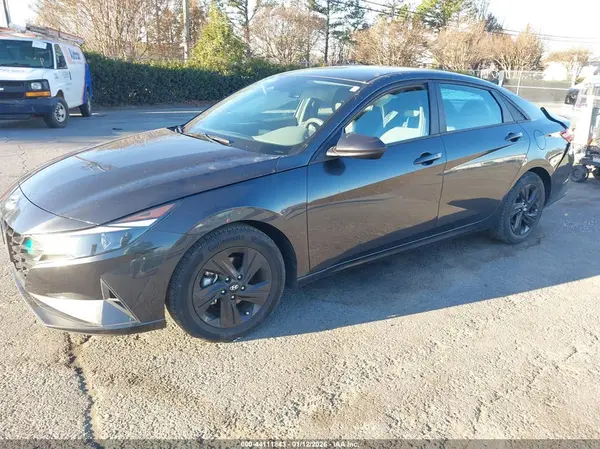 5NPLS4AG4NH076339 2022 HYUNDAI ELANTRA - Image 2