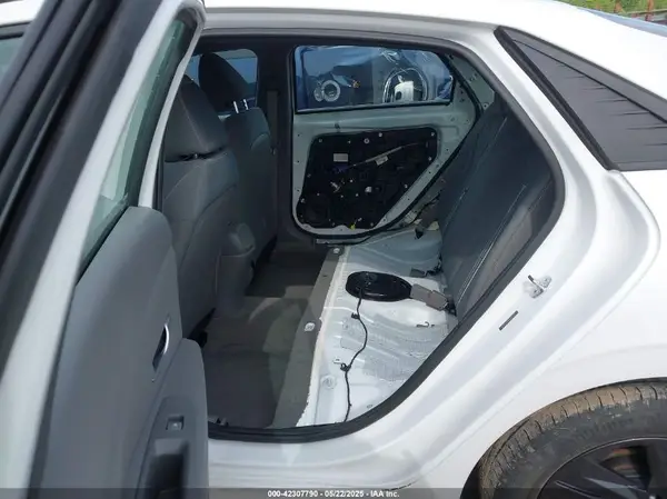 5NPLS4AG4NH081332 2022 HYUNDAI ELANTRA - Image 8