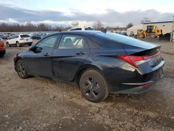 5NPLS4AG4NH083856 2022 HYUNDAI ELANTRA - Image 2