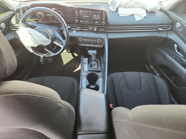 5NPLS4AG4NH085185 2022 HYUNDAI ELANTRA - Image 8
