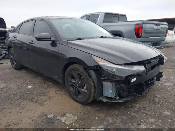 5NPLS4AG4NH085719 2022 HYUNDAI ELANTRA - Image 1