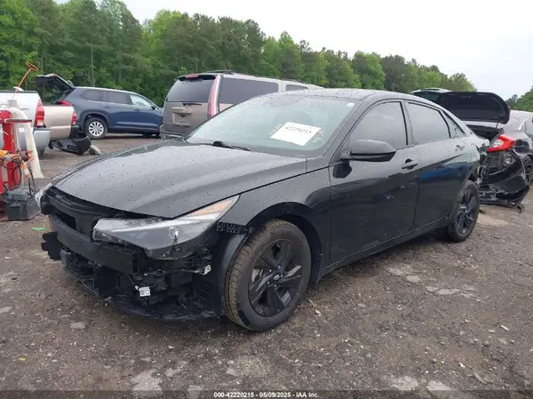 5NPLS4AG4NH085719 2022 HYUNDAI ELANTRA - Image 2
