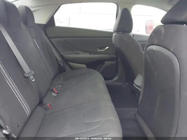 5NPLS4AG4NH085719 2022 HYUNDAI ELANTRA - Image 8