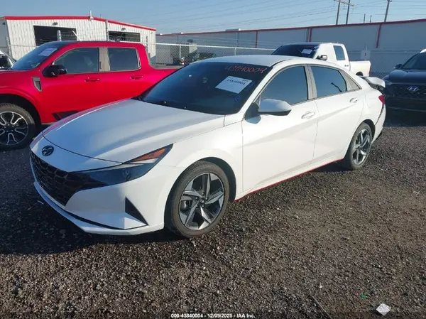 5NPLS4AG4PH097940 2023 HYUNDAI ELANTRA - Image 2