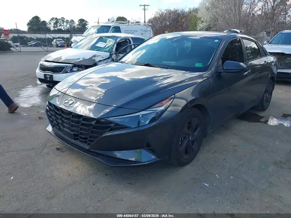 5NPLS4AG5MH004581 2021 HYUNDAI ELANTRA - Image 2