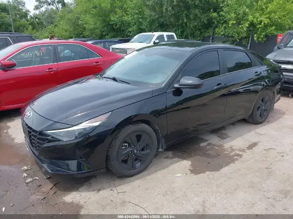 5NPLS4AG5MH040514 2021 HYUNDAI ELANTRA - Image 2