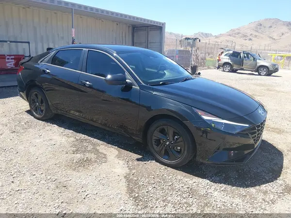 5NPLS4AG5NH056312 2022 HYUNDAI ELANTRA - Image 1