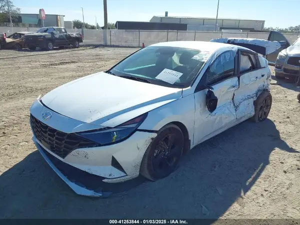 5NPLS4AG5NH070288 2022 HYUNDAI ELANTRA - Image 2