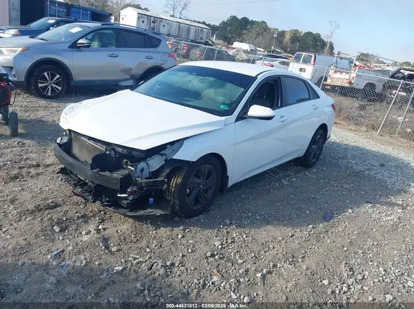 5NPLS4AG5NH084823 2022 HYUNDAI ELANTRA - Image 2