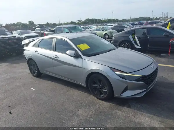 5NPLS4AG5NH085552 2022 HYUNDAI ELANTRA - Image 1