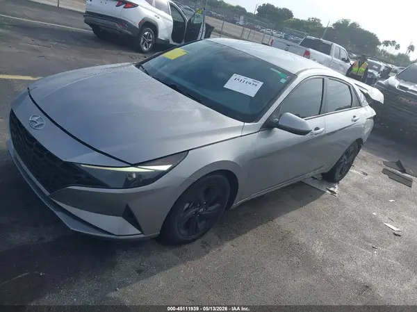 5NPLS4AG5NH085552 2022 HYUNDAI ELANTRA - Image 2
