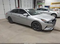 5NPLS4AG5NH085860 2022 HYUNDAI ELANTRA