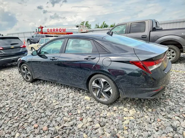 5NPLS4AG5PH101980 2023 HYUNDAI ELANTRA - Image 2