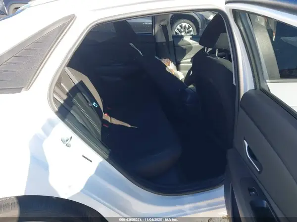 5NPLS4AG5PH110985 2023 HYUNDAI ELANTRA - Image 8