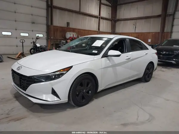 5NPLS4AG6MH020420 2021 HYUNDAI ELANTRA - Image 2